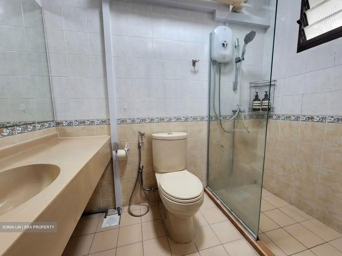 Blk 202A Compassvale South Gate (Sengkang), HDB Executive #632331281